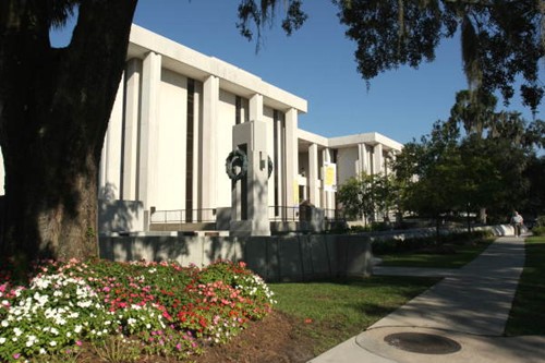 r.a.gray.flowers.w.memorial.jpg